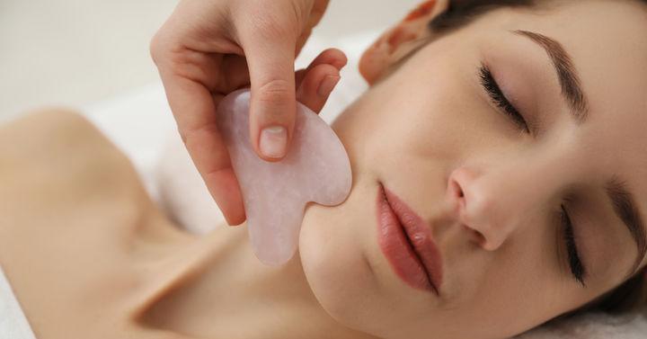 Gua Sha: How to Use and All of the Benefits for Your Skin